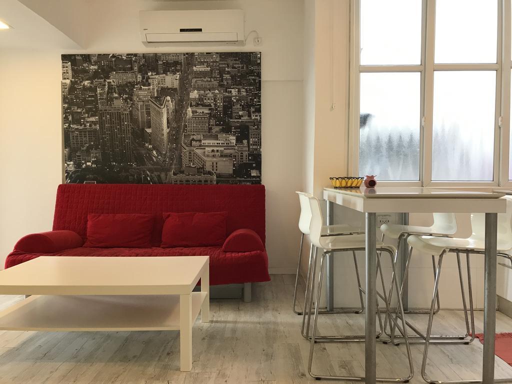 Gordon Beach Apartments เทลอาวีฟ ภายนอก รูปภาพ